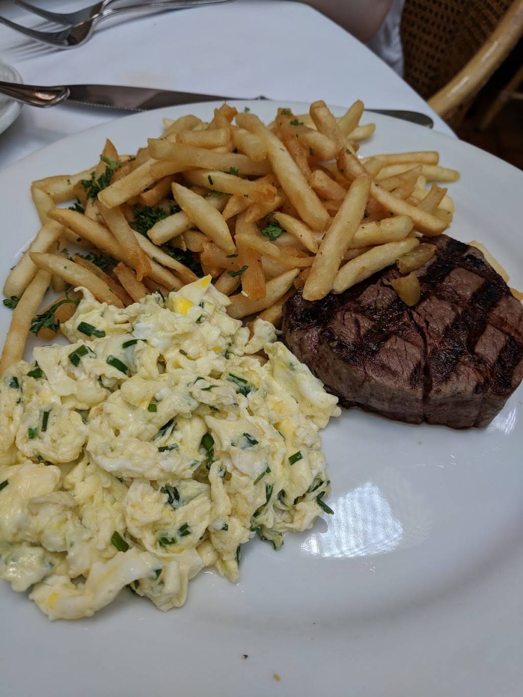 Bistro Garden at Coldwater | restaurant | 12950 Ventura Blvd, Studio City, CA 91604, USA | 8185010202 OR +1 818-501-0202