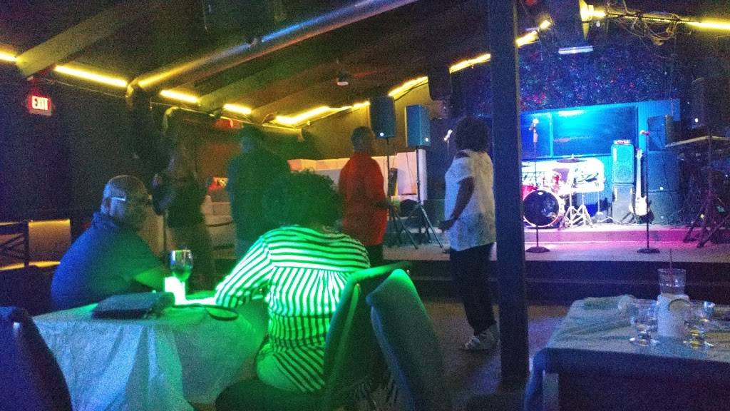 Chit Chat Restaurant and Lounge | restaurant | 2920 Ember Dr, Decatur, GA 30034, USA | 4046661868 OR +1 404-666-1868