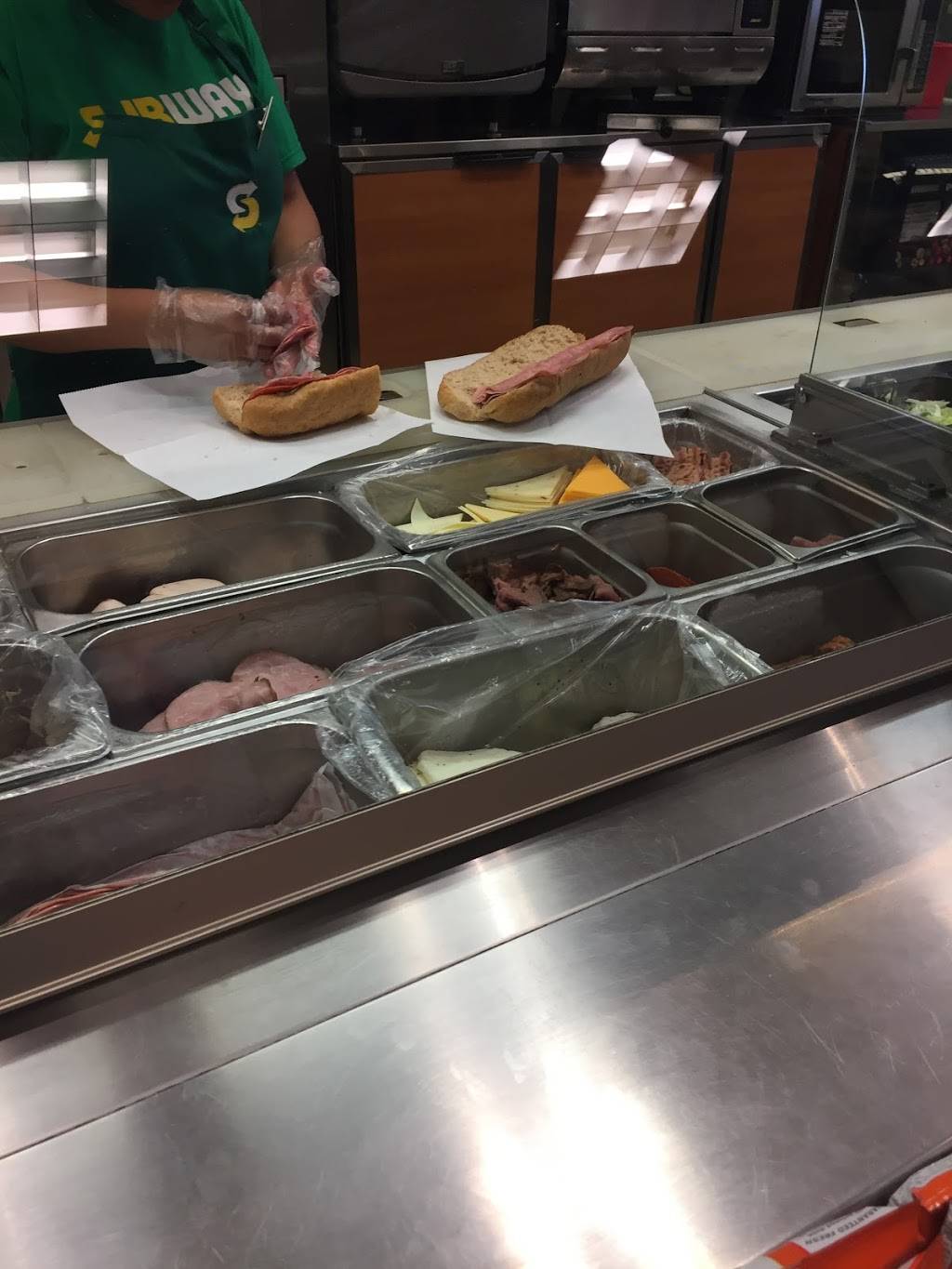 Subway Restaurants | restaurant | 1865 Lincoln Blvd #2, Santa Monica, CA 90404, USA | 3104507250 OR +1 310-450-7250