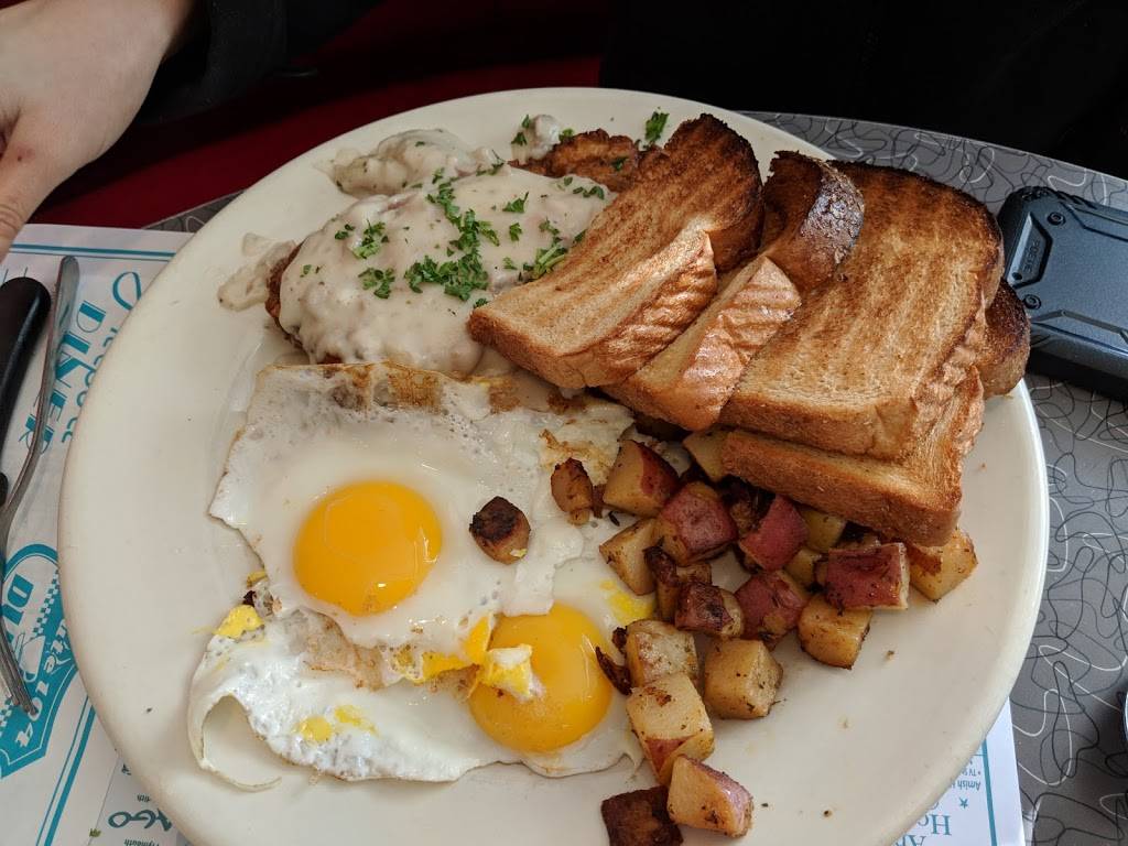 Airport Diner | restaurant | 2280 Brown Ave, Manchester, NH 03103, USA | 6036235040 OR +1 603-623-5040