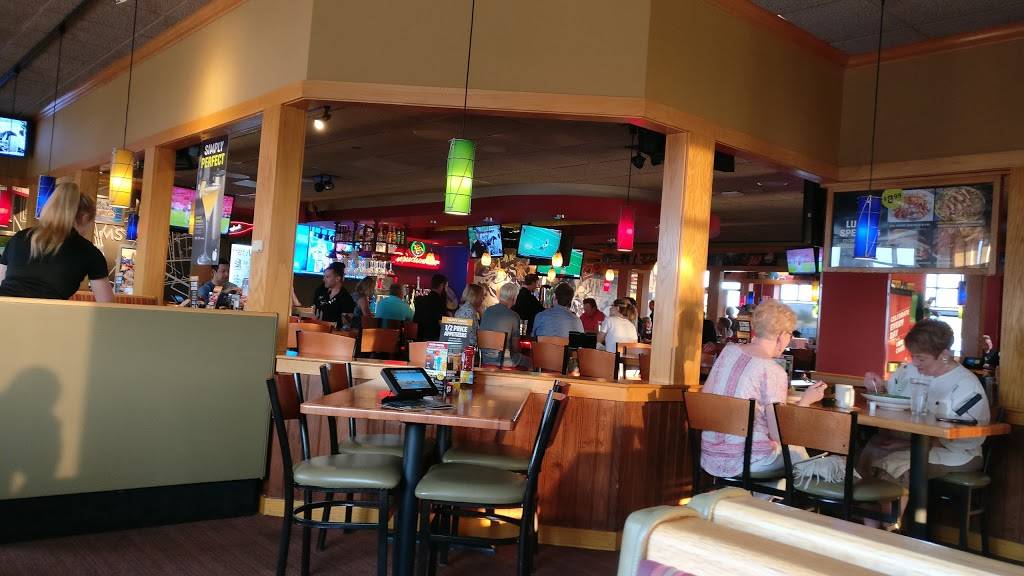 Applebees Grill + Bar | restaurant | 3500 Vicksburg Ln N STE 100, Plymouth, MN 55447, USA | 7635531776 OR +1 763-553-1776