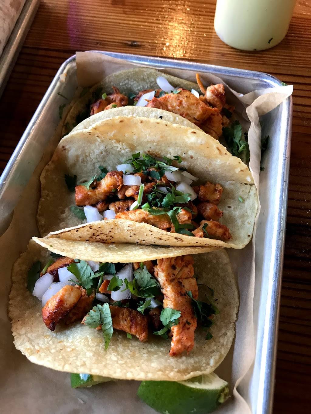 Taqueria La Ventana | restaurant | 3847 Cedar Springs Rd, Dallas, TX 75219, USA | 9724325945 OR +1 972-432-5945