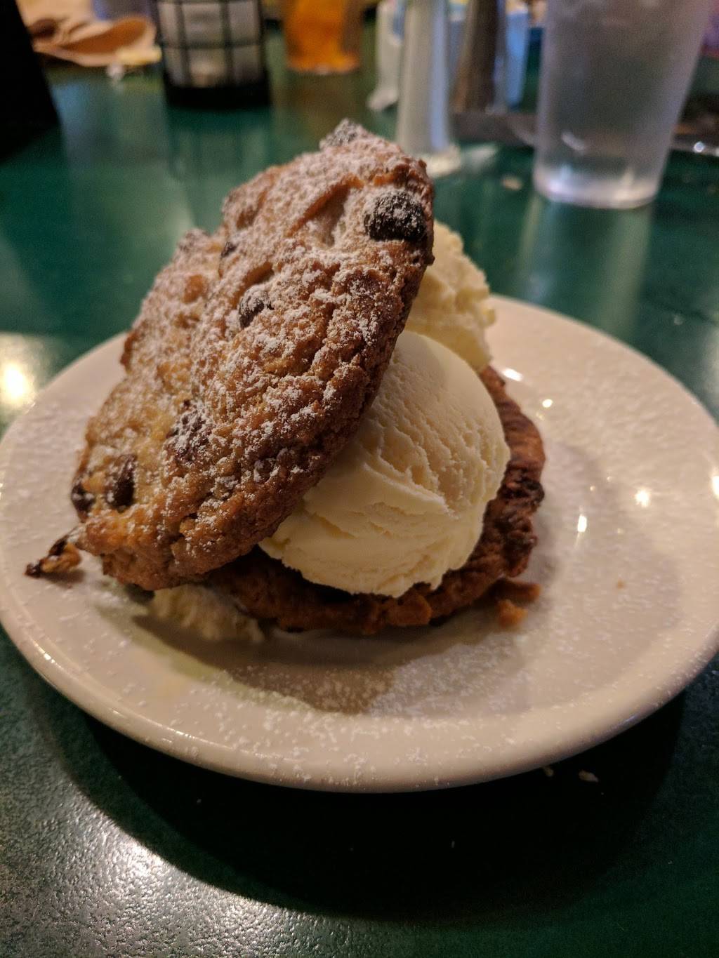 Umbertos of Mamma Marisa | restaurant | 2245 S Rd, Poughkeepsie, NY 12601, USA | 8454625117 OR +1 845-462-5117