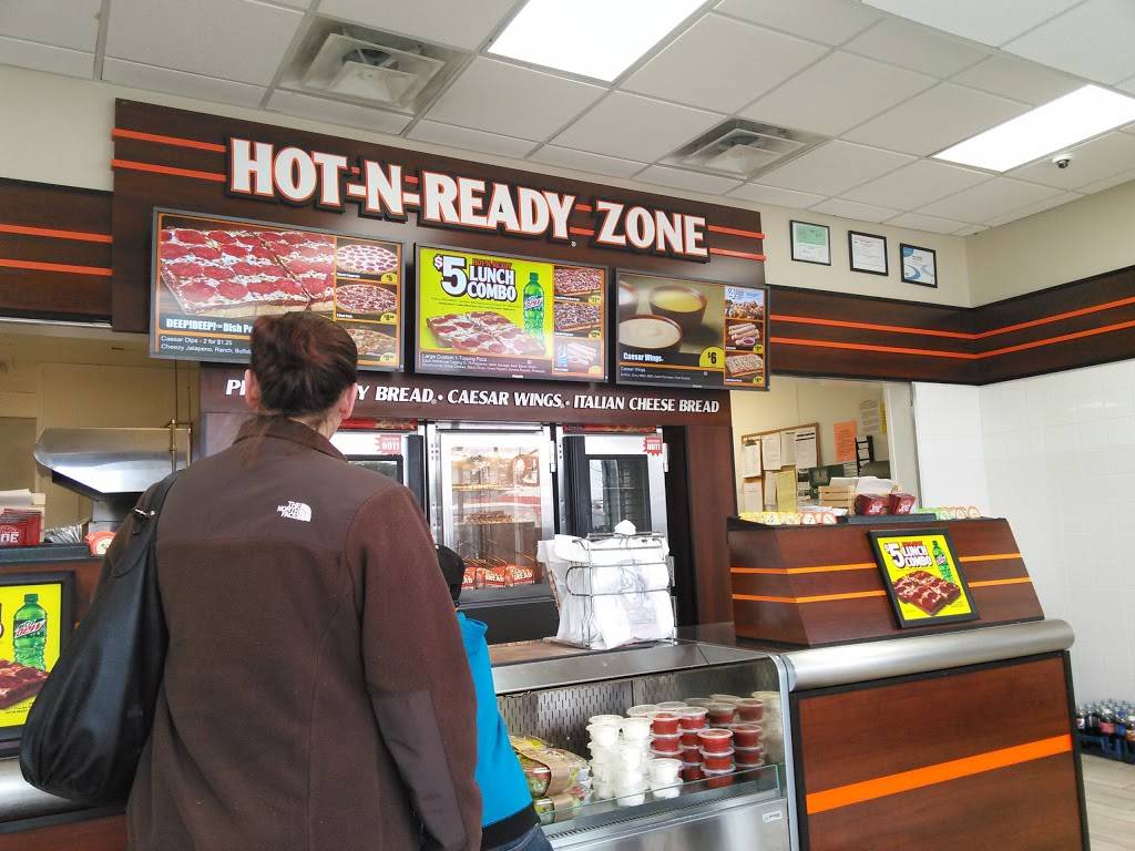 Little Caesars Pizza | meal takeaway | 4706 W Walton Blvd, Waterford Twp, MI 48329, USA | 2486736260 OR +1 248-673-6260
