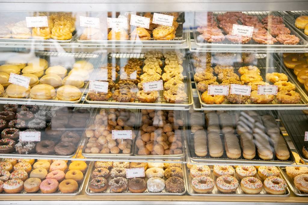 Angels Donuts And Ice Cream | restaurant | 212 NE 164th Ave #005, Vancouver, WA 98684, USA | 3608528685 OR +1 360-852-8685