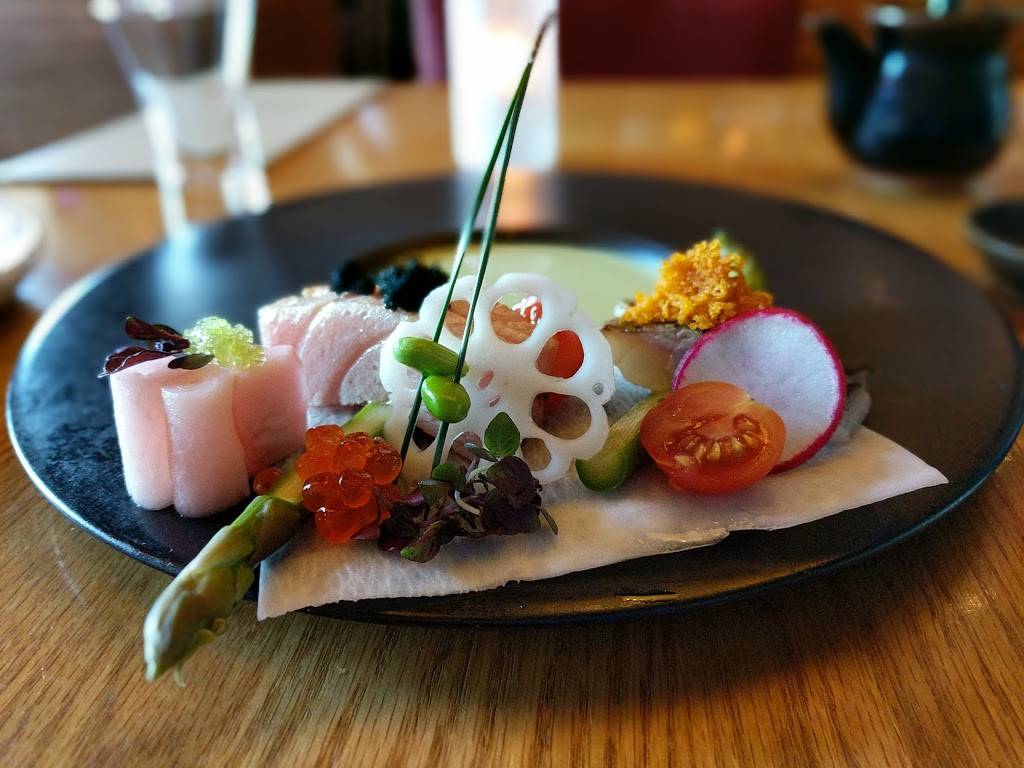 Ozumo | restaurant | 161 Steuart St, San Francisco, CA 94105, USA | 4158821333 OR +1 415-882-1333