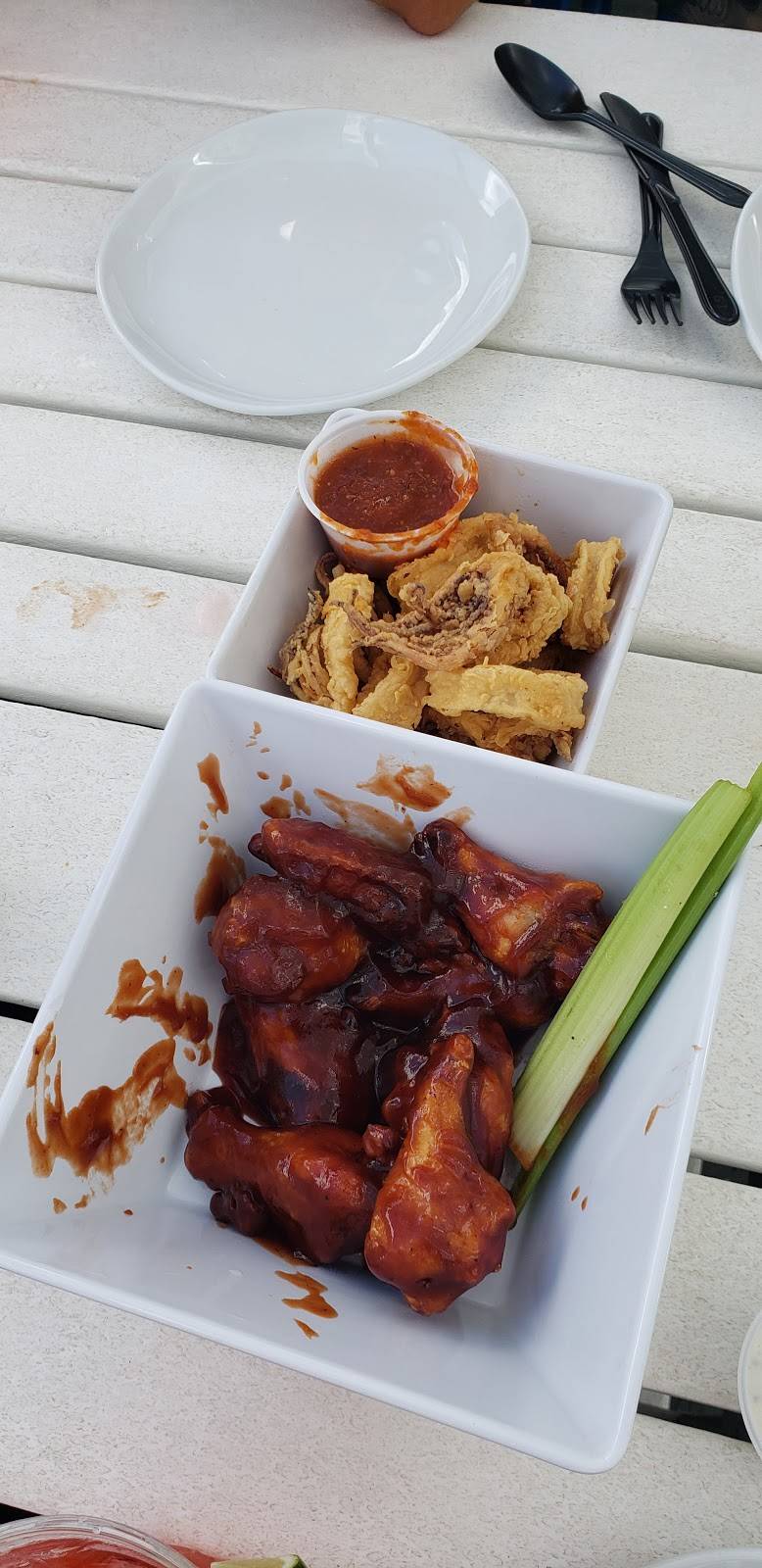 Kokomo’s Restaurant & Beach Bar | restaurant | 88 Hartford Ave Ext, Old Lyme, CT 06371, USA | 8603906403 OR +1 860-390-6403