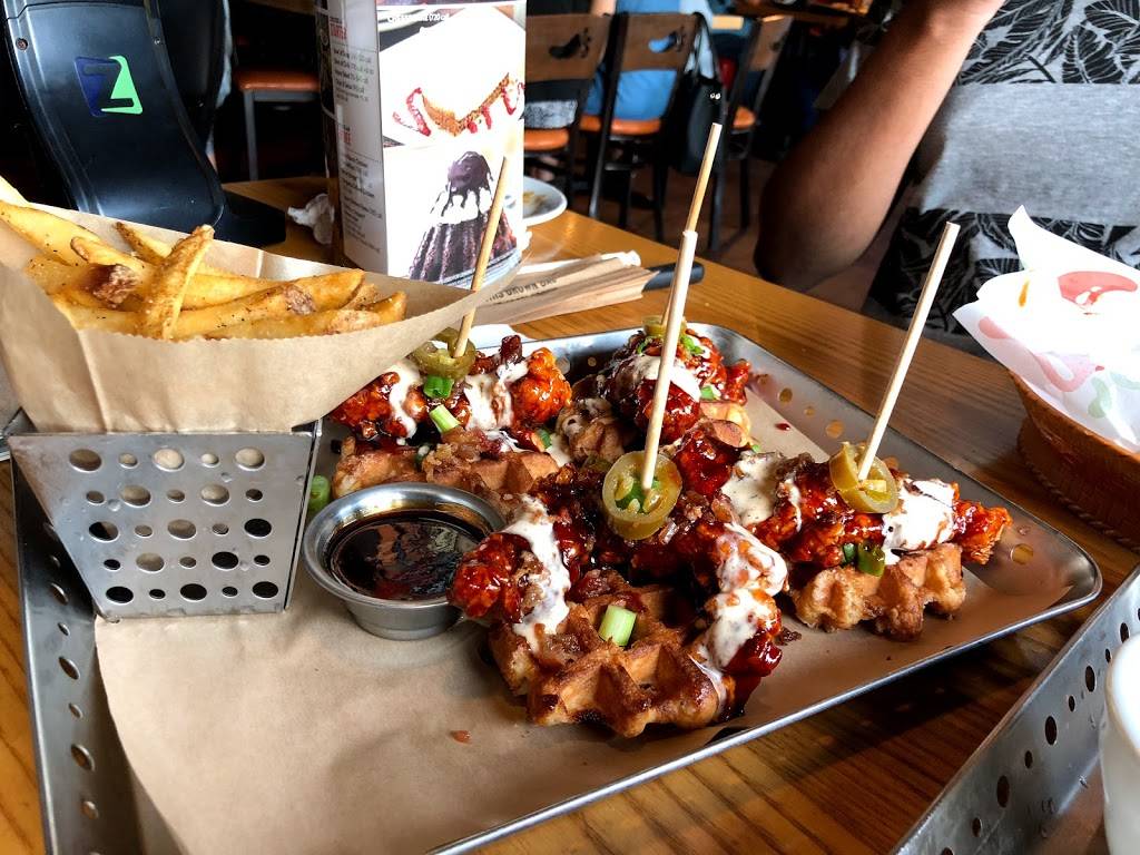 Chilis Grill & Bar | meal takeaway | 1772 N 9th St, Bartonsville, PA 18321, USA | 5704218303 OR +1 570-421-8303