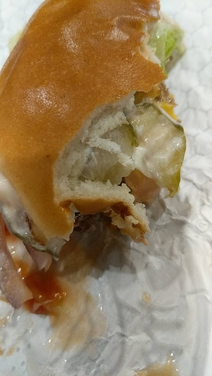 Wendys | restaurant | 872 N Main St, Culpeper, VA 22701, USA | 5408122847 OR +1 540-812-2847