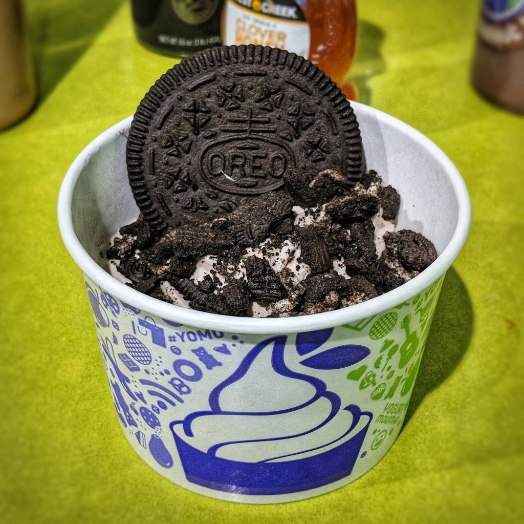 Yogurt Mountain | restaurant | 2719 Gulf to Bay Blvd, Clearwater, FL 33759, USA | 7277974931 OR +1 727-797-4931