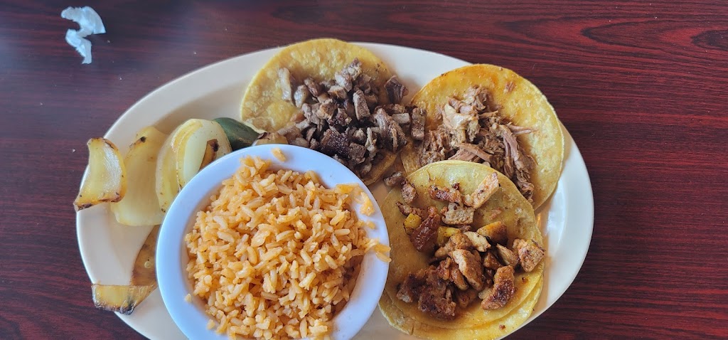 Sonora Tacos and Bar | restaurant | 105 S Clairborne Rd, Olathe, KS 66062, USA | 9138153984 OR +1 913-815-3984