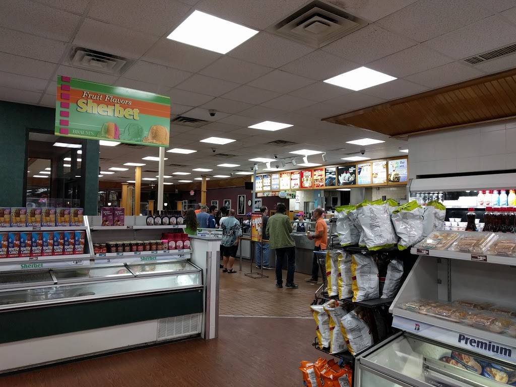 Braums Ice Cream & Burger Restaurant | restaurant | 4418 Rogers Ave, Fort Smith, AR 72903, USA | 4797833118 OR +1 479-783-3118