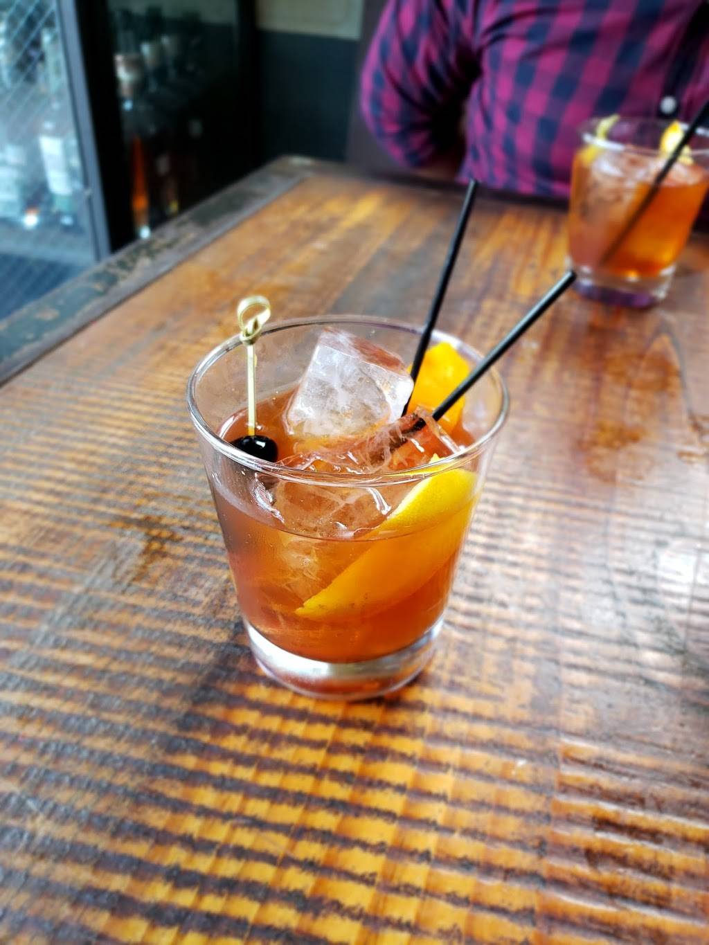 Eight Row Flint | restaurant | 1039 Yale St, Houston, TX 77008, USA | 8327674002 OR +1 832-767-4002