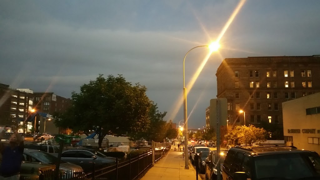 Johns Big Deck | restaurant | 928 Wyandotte St, Kansas City, MO 64105, USA | 8162553396 OR +1 816-255-3396