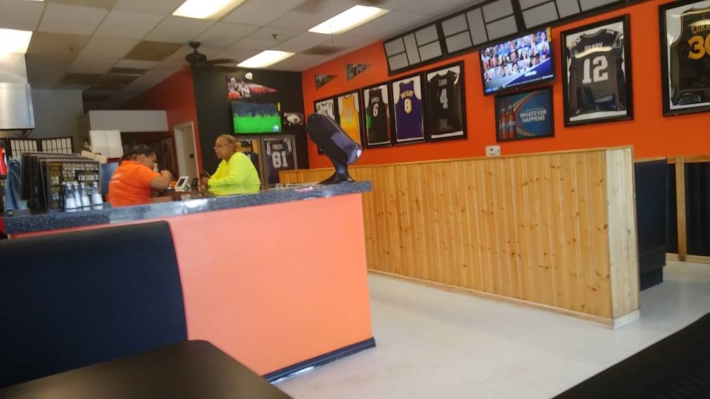 Weekend Dreams Burgers & Grill | restaurant | 4466 W Ashlan Ave, Fresno, CA 93722, USA | 5592749416 OR +1 559-274-9416