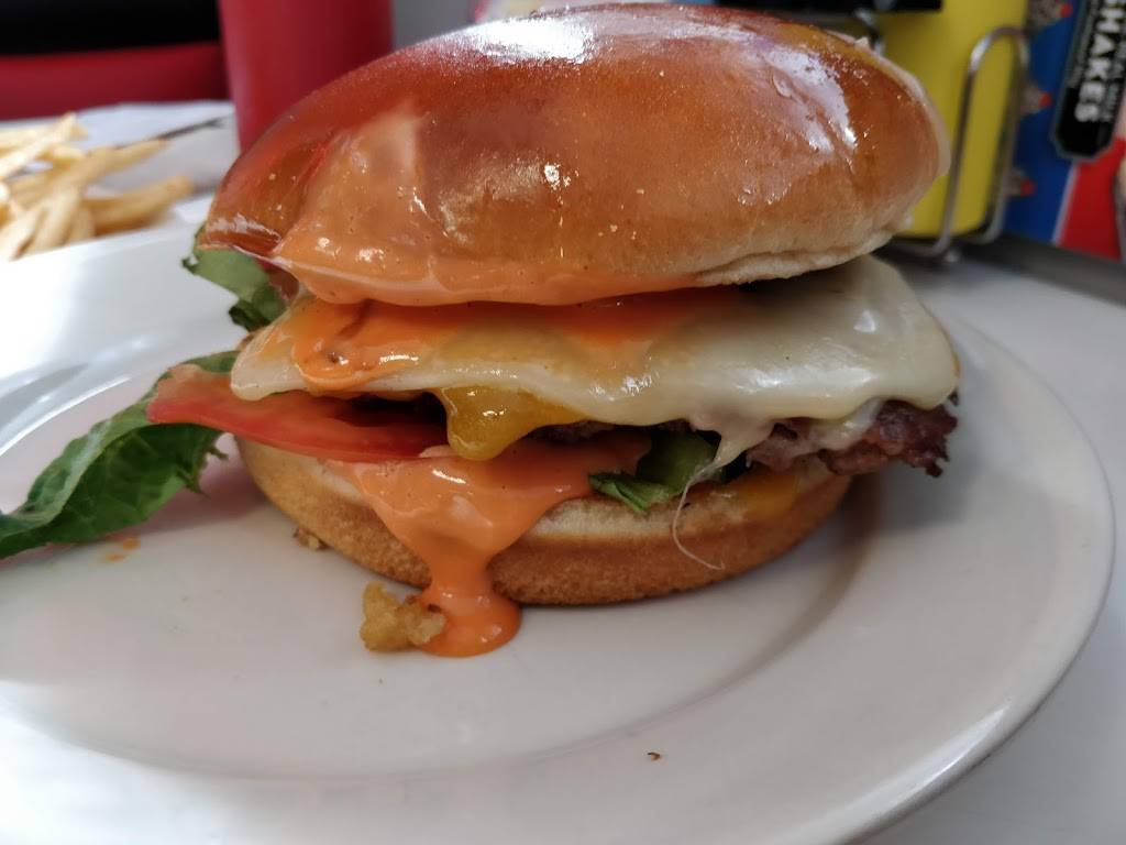 Steak n Shake | restaurant | 5118 Hixson Pike, Hixson, TN 37343, USA | 4238740700 OR +1 423-874-0700