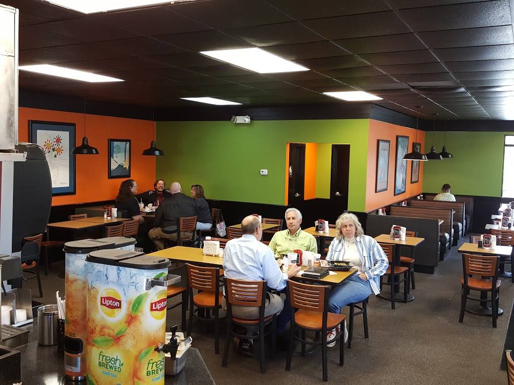 Back Yard Burgers | restaurant | 10008 Kingston Pike, Knoxville, TN 37922, USA | 8655317211 OR +1 865-531-7211