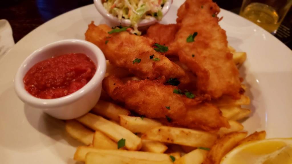 Two Stones Pub | restaurant | 2-3 Chesmar Plaza, Newark, DE 19713, USA | 3022941890 OR +1 302-294-1890