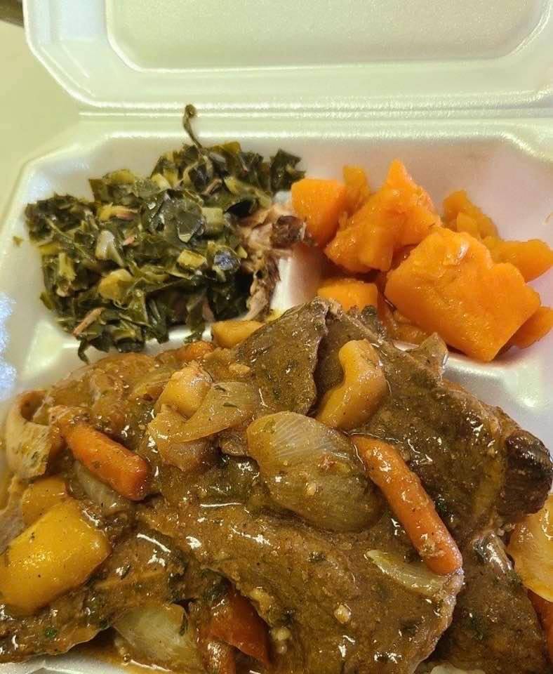 Freddie bees Soul Food | restaurant | 2350 FL-46, Sanford, FL 32771, USA | 4078783709 OR +1 407-878-3709