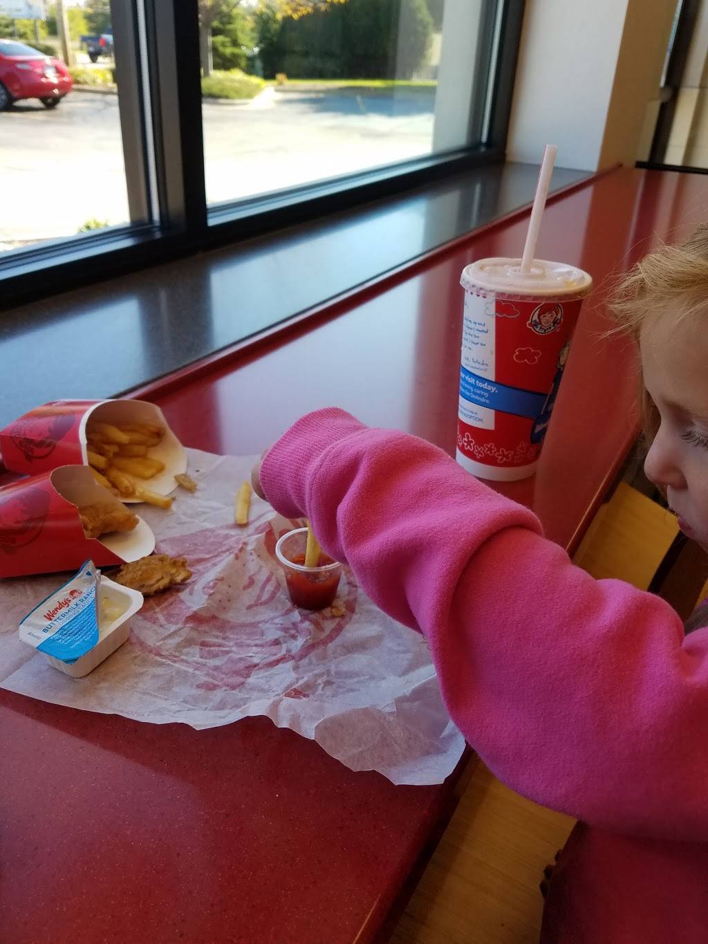 Wendys | restaurant | 58 S Weber Rd, Romeoville, IL 60446, USA | 8158869947 OR +1 815-886-9947