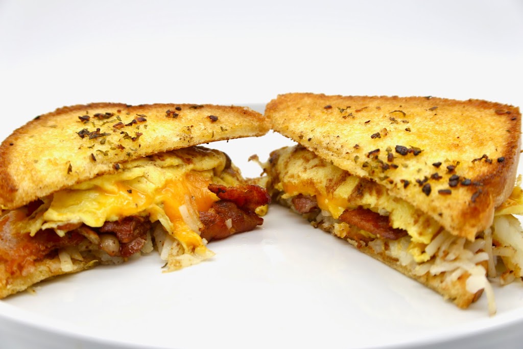 Phillys best Cheesesteaks | restaurant | 1302 E Waters Ave, Tampa, FL 33604, USA | 3057713293 OR +1 305-771-3293