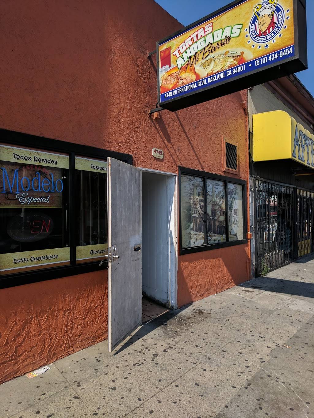 Tortas Ahogadas Mi Barrio | restaurant | 4749 International Blvd, Oakland, CA 94601, USA | 5104349454 OR +1 510-434-9454