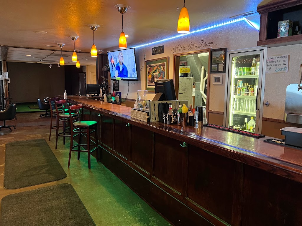 The Clubhouse at Harbor | restaurant | 601 Harbor Isle Blvd, Klamath Falls, OR 97601, USA | 5418872450 OR +1 541-887-2450