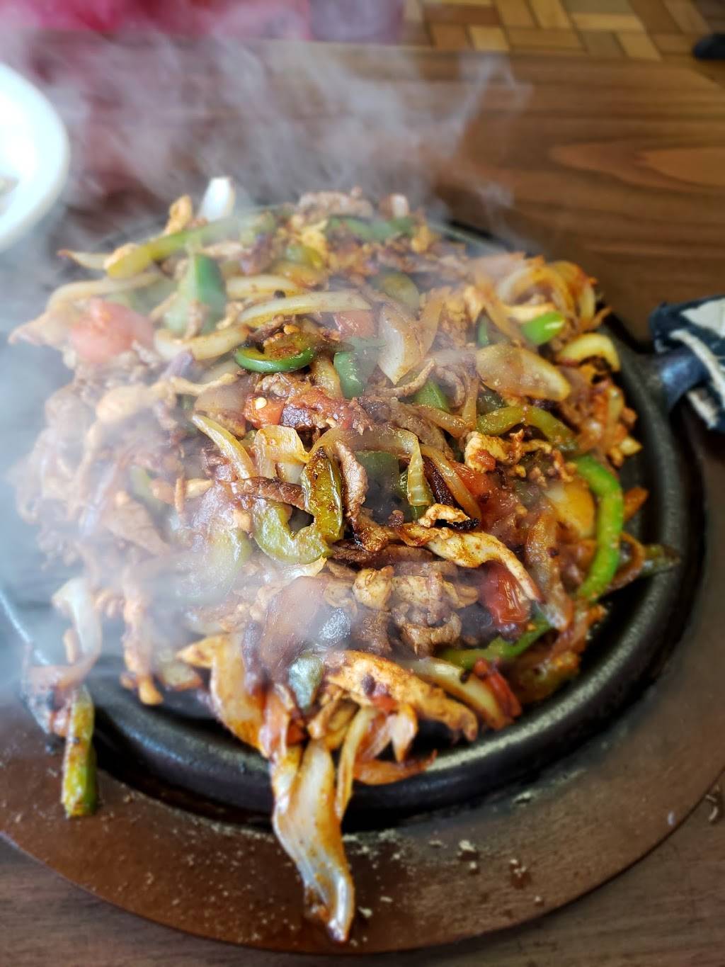 El Toro Mexican Restaurant | restaurant | 602 E Springfield Rd, Arcola, IL 61910, USA | 2172683292 OR +1 217-268-3292