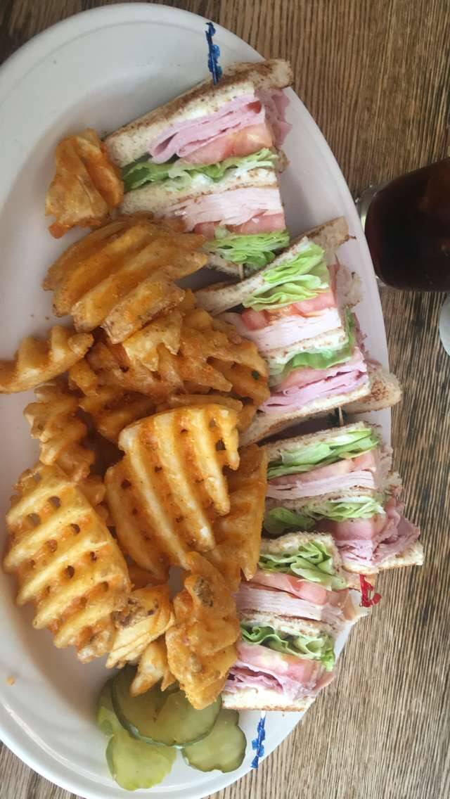 Kissners | restaurant | 524 Clinton St, Defiance, OH 43512, USA | 4197821116 OR +1 419-782-1116