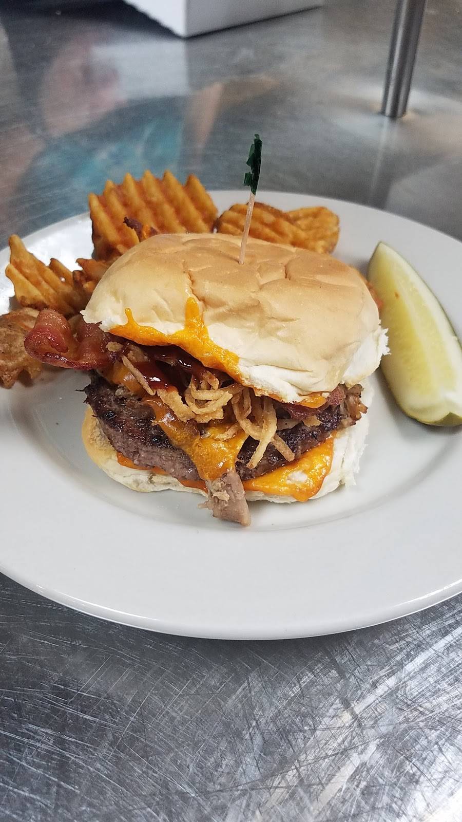 Stonehouse Grill | restaurant | 24850 Center Ridge Rd, Westlake, OH 44145, USA | 4408714745 OR +1 440-871-4745