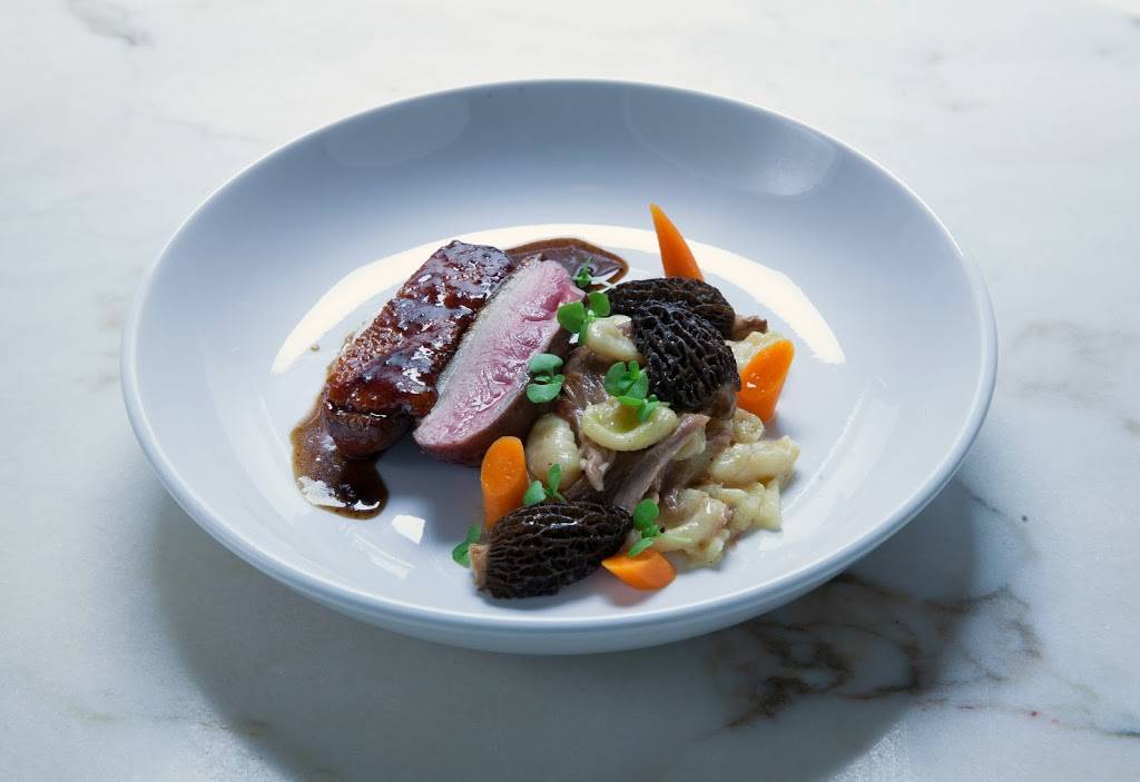 The Fitz | restaurant | 2308 W Wisconsin Ave, Milwaukee, WI 53233, USA | 4143455015 OR +1 414-345-5015