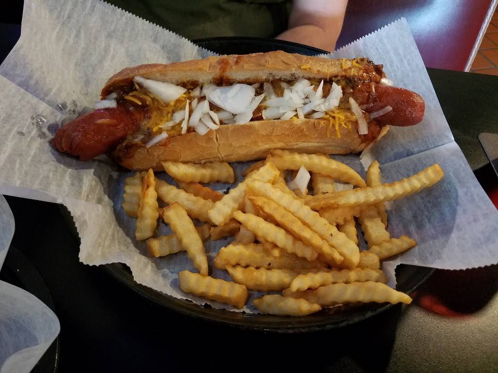 Mudville Grille | restaurant | 3105 Beach Blvd, Jacksonville, FL 32216, USA | 9043984326 OR +1 904-398-4326