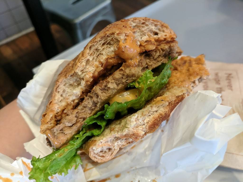 HipCityVeg | restaurant | 127 S 18th St, Philadelphia, PA 19103, USA | 2152787605 OR +1 215-278-7605