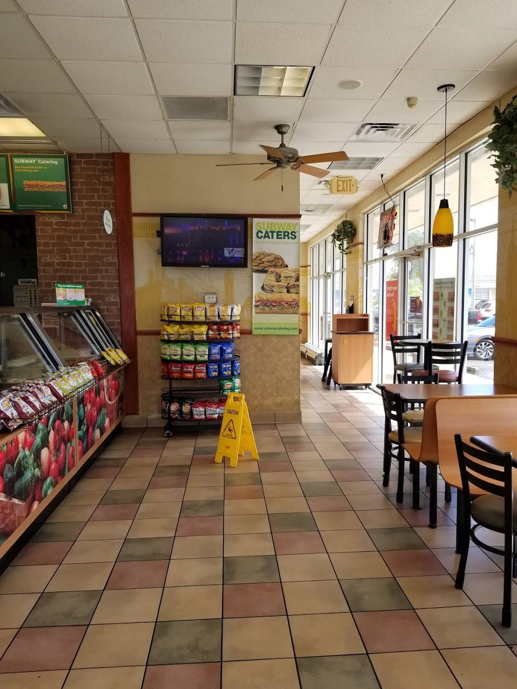 Subway | restaurant | 14713 SW 42nd St, Miami, FL 33185, USA | 3052200755 OR +1 305-220-0755