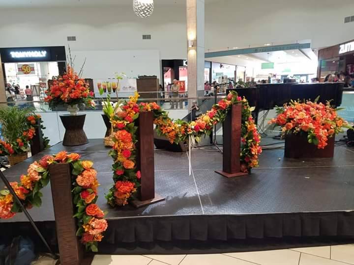 Rainbow Drive-In - Wai Makai At Pearlridge | restaurant | 98-1005 Moanalua Rd, Aiea, HI 96701, USA | 8084883788 OR +1 808-488-3788