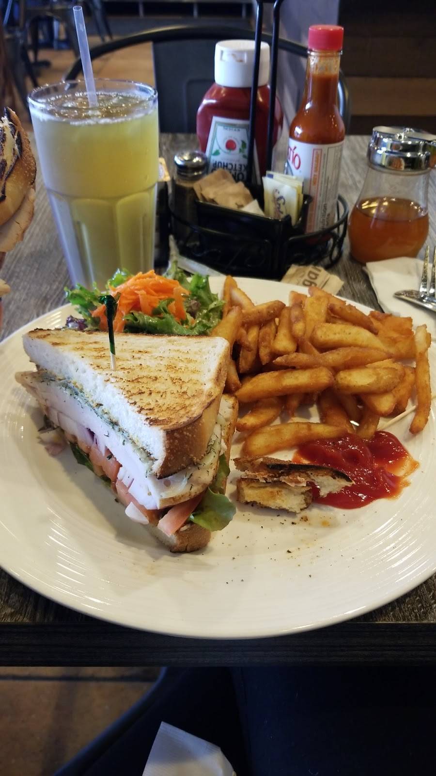 Mavericks Creperie | restaurant | 146 San Mateo Rd, Half Moon Bay, CA 94019, USA | 6507135298 OR +1 650-713-5298