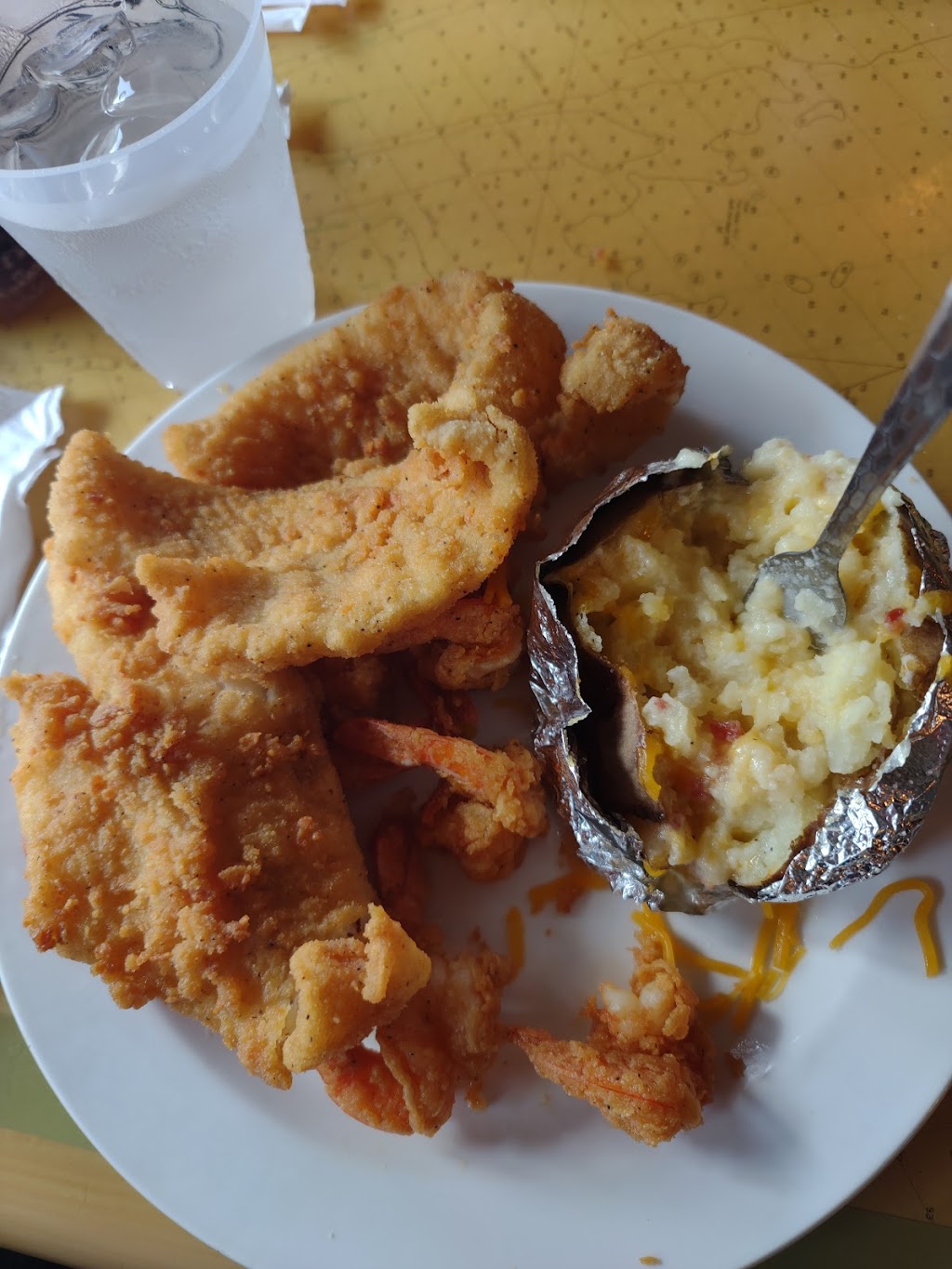 Fiddlers Restaurant and Resort | restaurant | 1306 Riverside Dr, Steinhatchee, FL 32359, USA | 3524987427 OR +1 352-498-7427