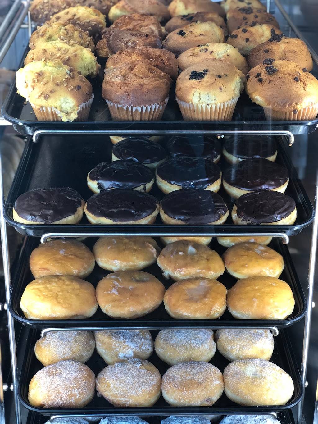 Winchells Donut House | cafe | 1501 Rosecrans St, San Diego, CA 92106, USA | 6192221653 OR +1 619-222-1653