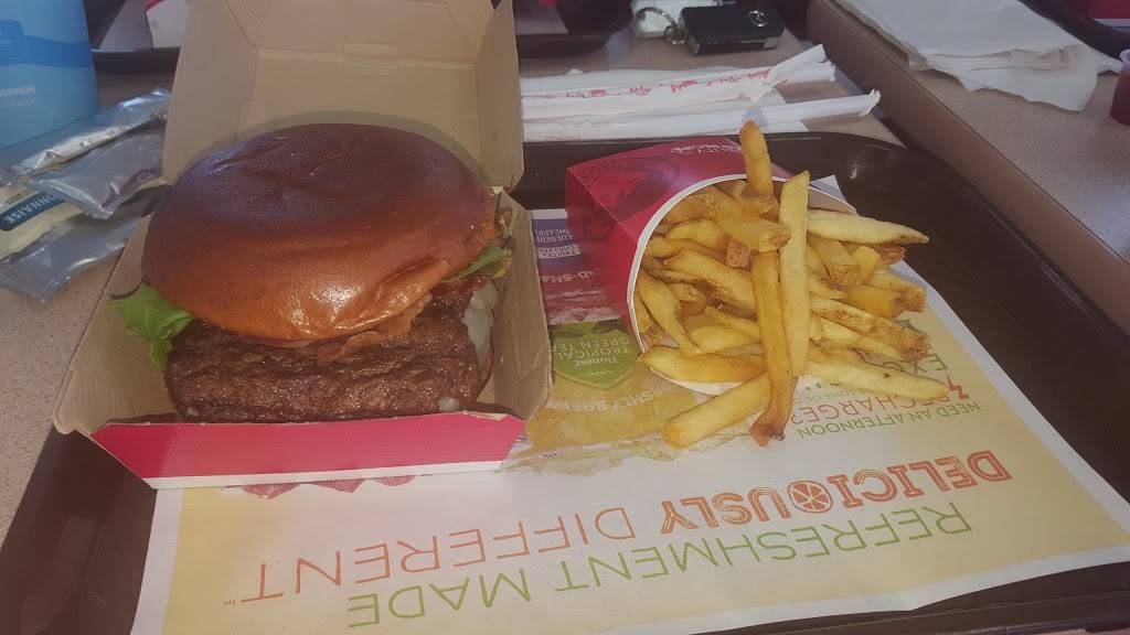 Wendys | restaurant | 686 Jamacha Road, El Cajon, CA 92019, USA | 6194443895 OR +1 619-444-3895