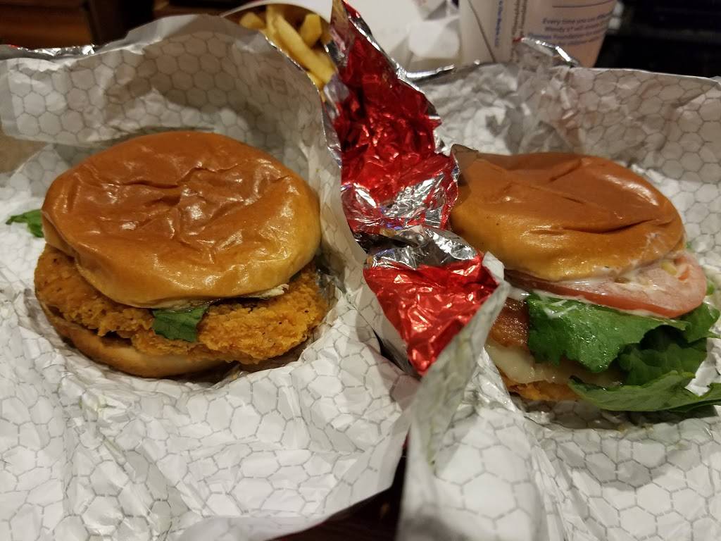 Wendys | restaurant | 9485 S University Blvd, Highlands Ranch, CO 80126, USA | 3033469440 OR +1 303-346-9440