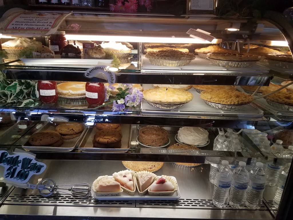 Home Town Cafe | restaurant | 1456 W Mason St, Green Bay, WI 54303, USA | 9204981054 OR +1 920-498-1054