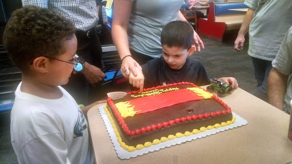 Chuck E. Cheeses | restaurant | 1540 W Brandon Blvd, Brandon, FL 33511, USA | 8136852902 OR +1 813-685-2902