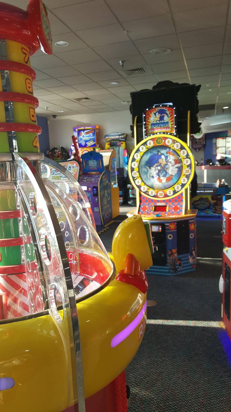 Chuck E. Cheeses | restaurant | 2345 Valley Loop Rd, Springfield, OH 45504, USA | 9373244155 OR +1 937-324-4155