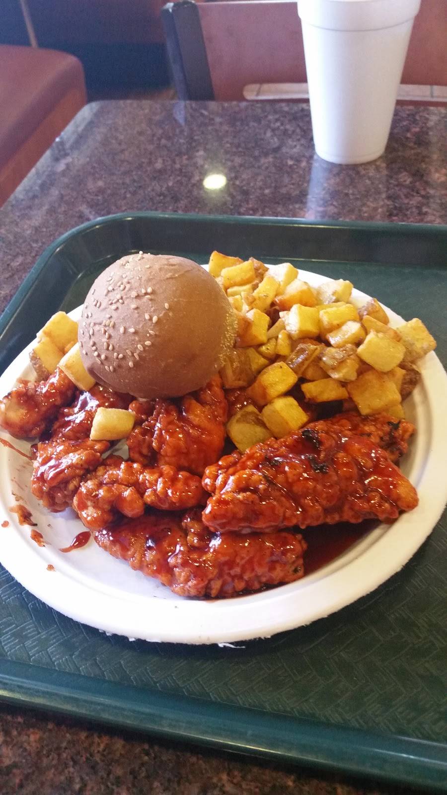 Chicken King | restaurant | 32663 Grand River Ave, Farmington, MI 48336, USA | 2484279910 OR +1 248-427-9910