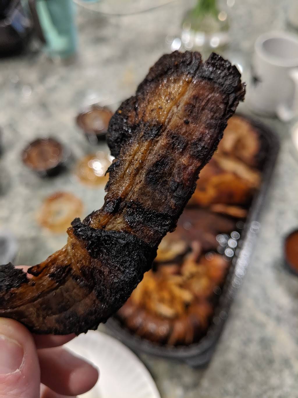 Lazybones Smokehouse | restaurant | 27475 Groesbeck Hwy, Roseville, MI 48066, USA | 5867757427 OR +1 586-775-7427