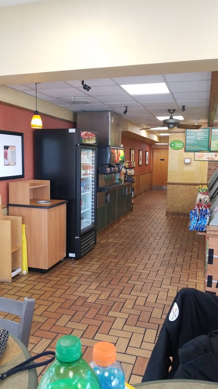 Subway | restaurant | 2210 E Silver Springs Blvd, Ocala, FL 34470, USA | 3523511971 OR +1 352-351-1971