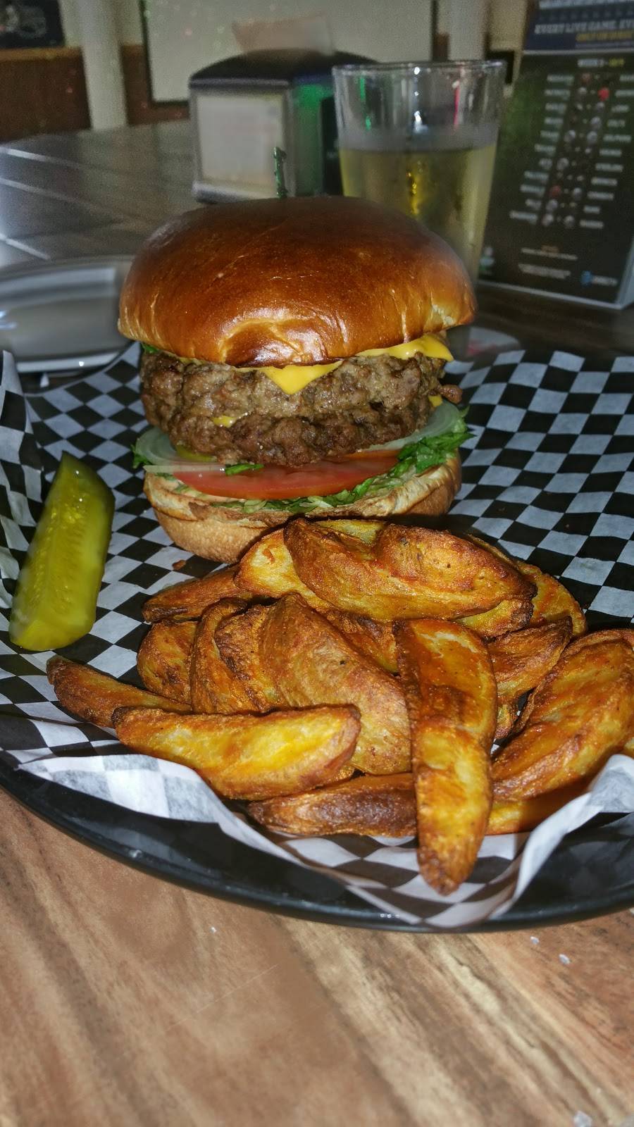 Papa Joes Sports Bar | restaurant | 12220 Pigeon Pass Rd # Vxy, Moreno Valley, CA 92553, USA | 9512211399 OR +1 951-221-1399