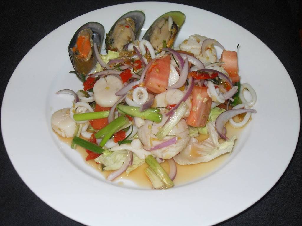 Southern Thai Restaurant | restaurant | 3715 Patriot Way #123, Wilmington, NC 28412, USA | 9107693193 OR +1 910-769-3193