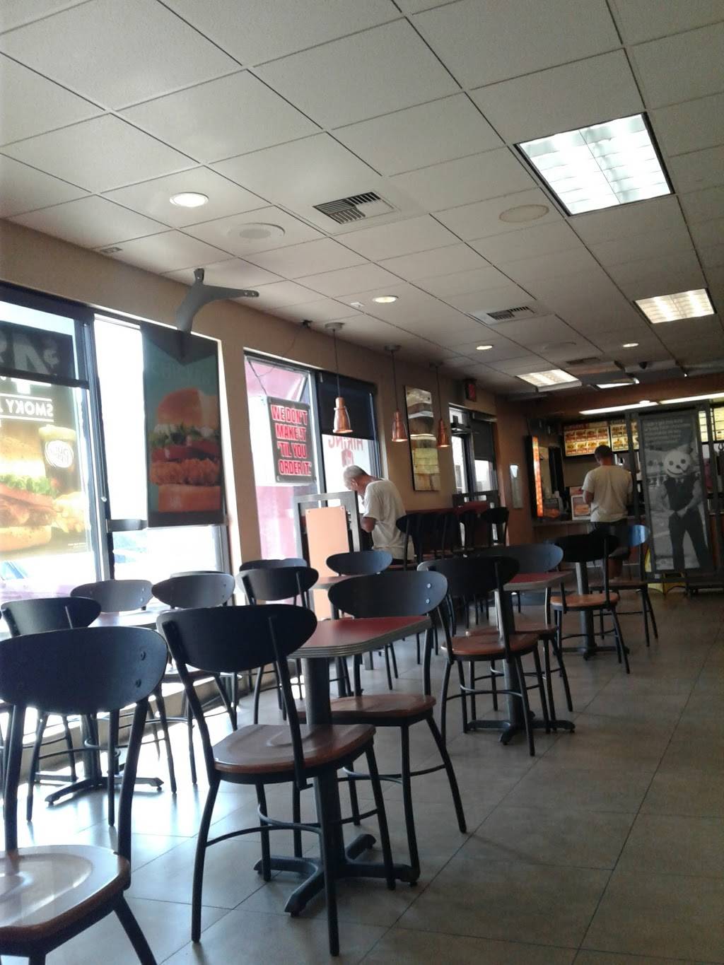 Jack in the Box | restaurant | 1101 N Magnolia Ave, Anaheim, CA 92801, USA | 7144844773 OR +1 714-484-4773