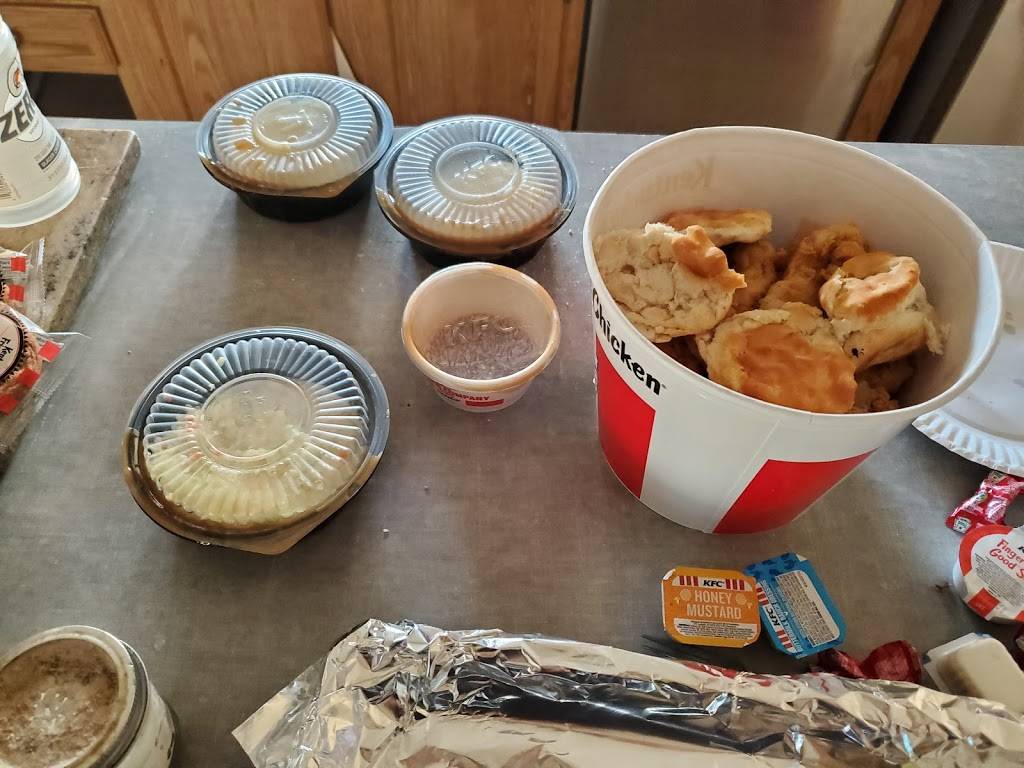 KFC | restaurant | 21566 N John Wayne Pkwy, Maricopa, AZ 85139, USA | 5205686626 OR +1 520-568-6626